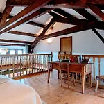 Ancien Corps De Ferme Avec Vue Imprenable - 4 Pers. - Fr-1-582-545 Feriehus Polignac (Haute-Loire)