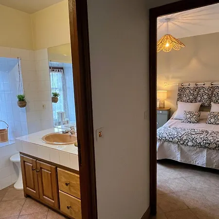 Ancien Corps De Ferme Avec Vue Imprenable - 4 Pers. - Fr-1-582-545 * Polignac (Haute-Loire)